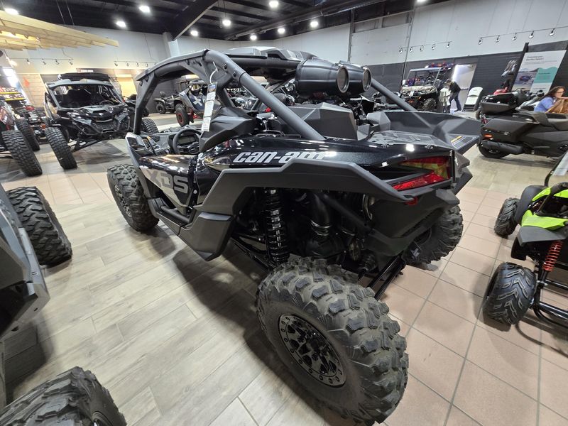 2025 Can-Am MAVERICK X3 X DS TURBO RR TRIPLE BLACKImage 6