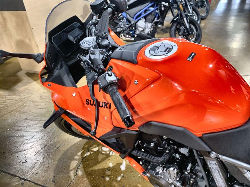 New 2026 Suzuki GSX-8R Image 16