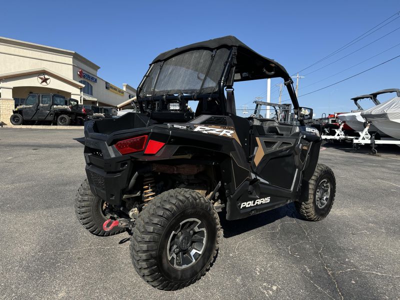 2018 Polaris RZR 900  EPS TITANIUM METALLICImage 6