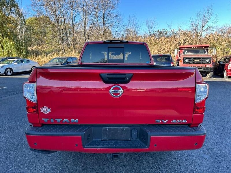 2021 Nissan Titan SVImage 15