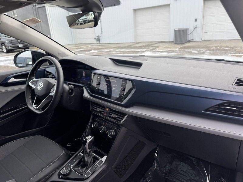 2024 Volkswagen Taos SEImage 15