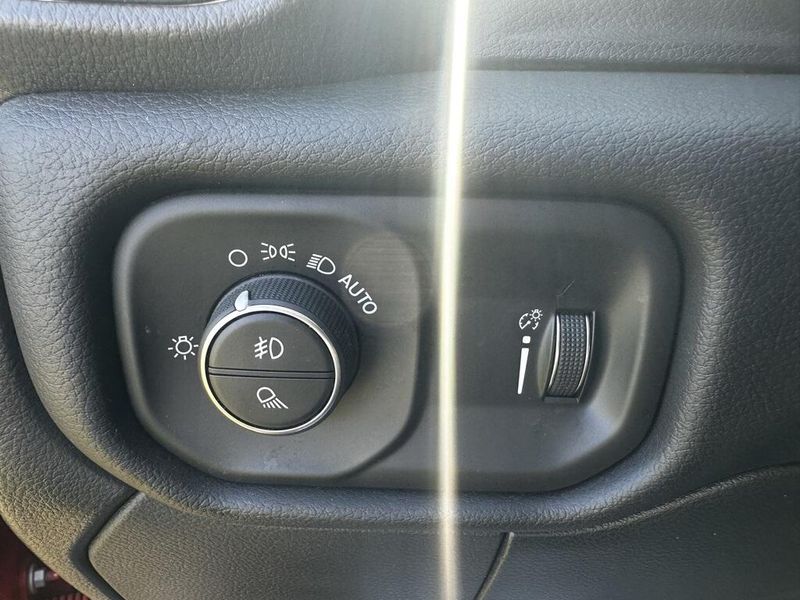 2024 Ram 2500 Big Horn photo 16