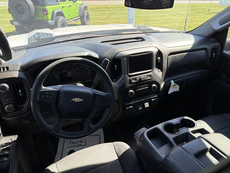 Used 2022 Chevrolet Silverado 3500HD Chassis Work TruckImage 18