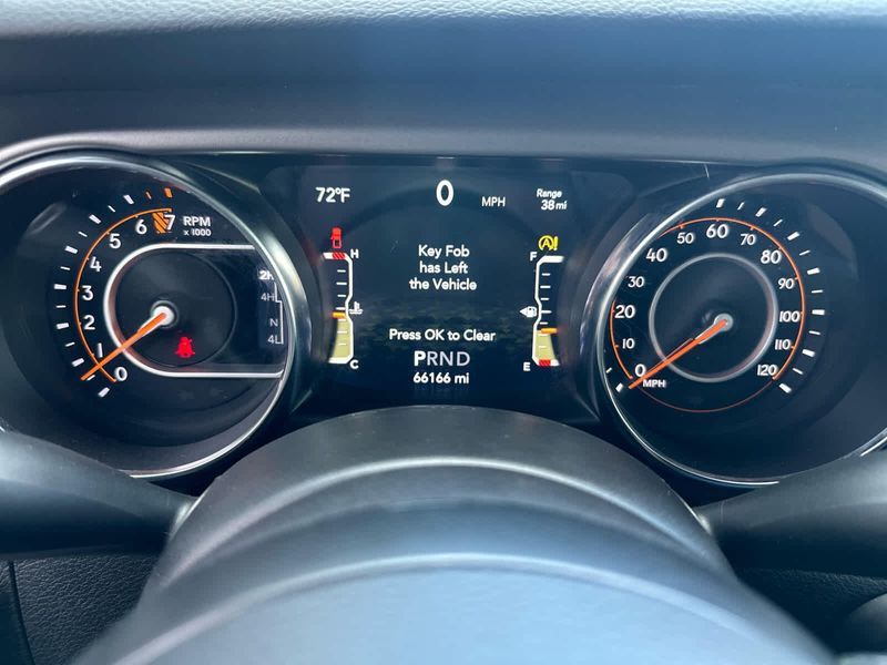 2021 Jeep Gladiator Willys photo 23
