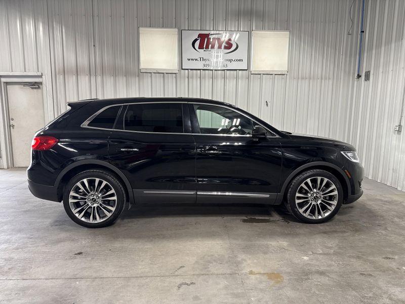 Used 2016 Lincoln MKX ReserveImage 1