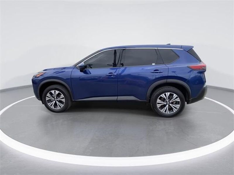 2021 Nissan Rogue SVImage 5
