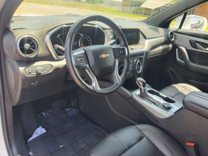 2020 Chevrolet Blazer LT in a Summit White exterior color and Jet Blackinterior. Johnson Dodge 601-693-6343 pixelmotiondemo.com 