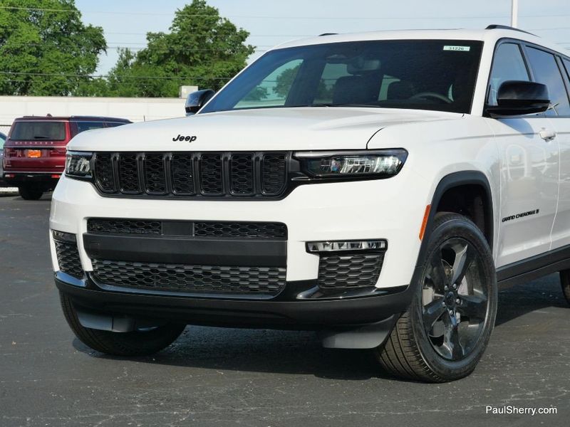 2024 Jeep Grand Cherokee L Limited 4x4Image 19