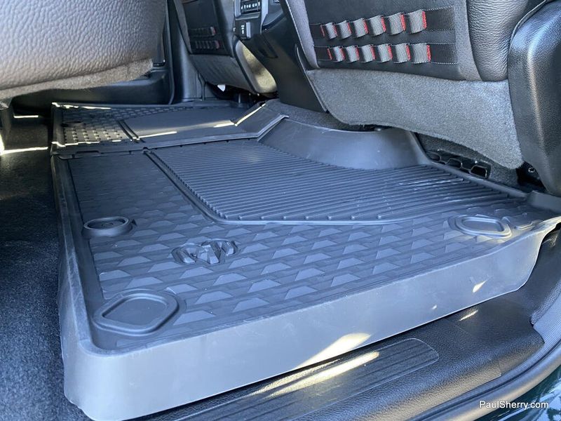 New 2026 RAM 1500 Rho Crew Cab 4x4 5'7' Box