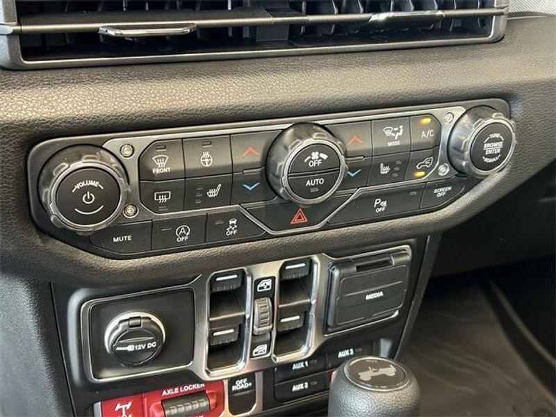 New 2025 Jeep Wrangler 4-door WillysImage 17