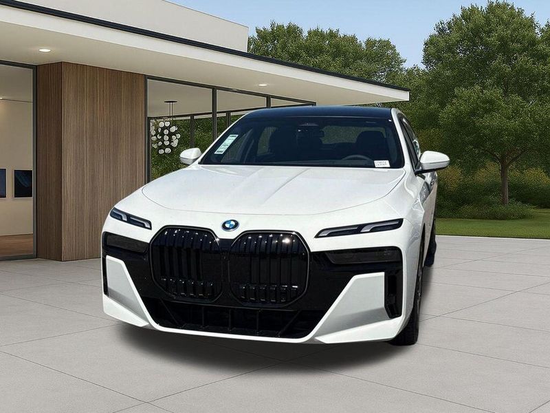 New 2026 BMW 7 Series 750e xDriveImage 3