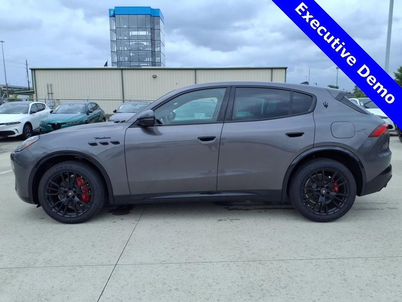 New 2025 Maserati Grecale ModenaImage 9