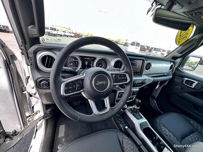 2022 Jeep Gladiator Overland 4x4Image 27