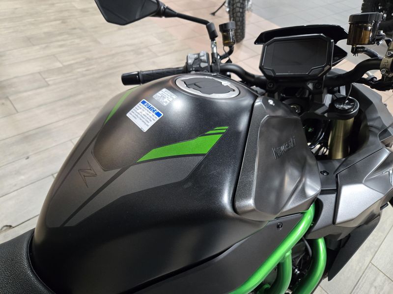 NEW 2026 KAWASAKI Z900 SE ABS Image 14