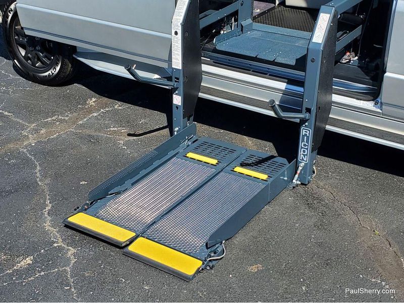 New 2026 RAM Promaster 2500 Slt+ Window Van High Roof 159' Wb