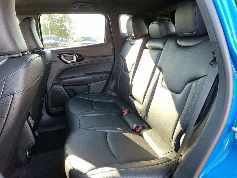 2026 Jeep Compass Limited Altitude photo 4