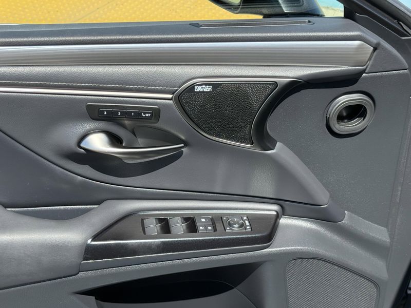 Used 2020 Lexus ES 350 F SPORTImage 17