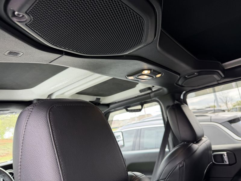 Used 2021 Jeep Wrangler Unlimited Sahara AltitudeImage 20