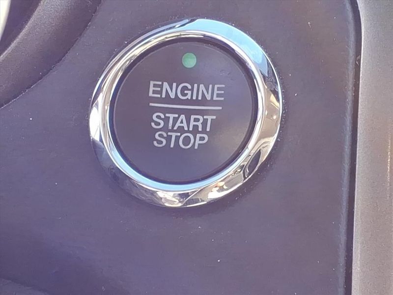 Used 2019 Ford Fusion SEImage 20