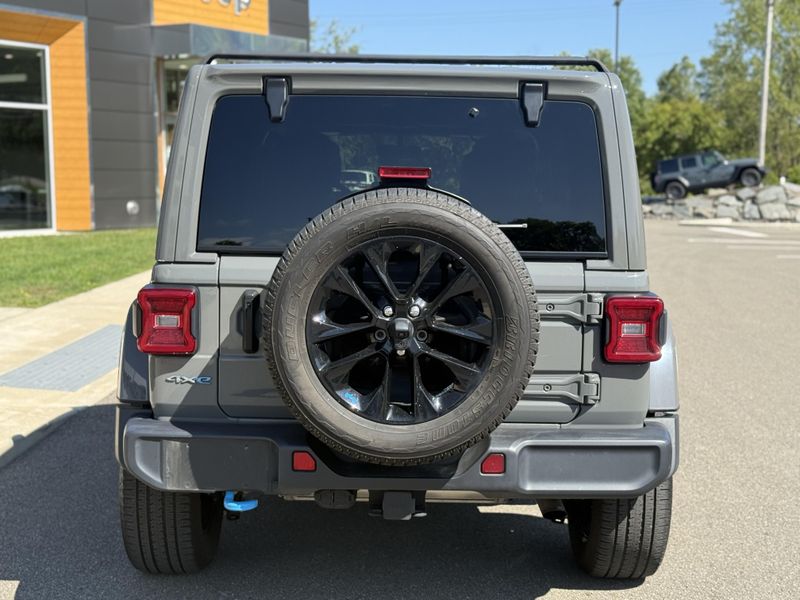 2023 Jeep Wrangler Sahara 4xe photo 3