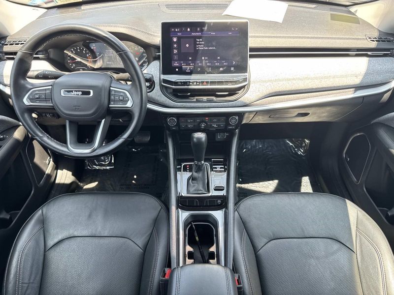 Used 2022 Jeep Compass Latitude Lux