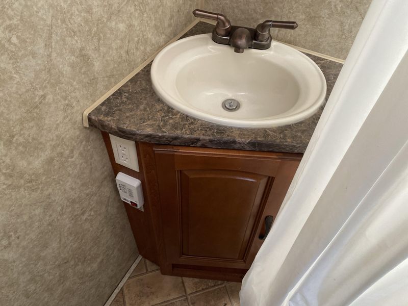 Used 2010 FOREST RIVER SURVEYOR SPORT 186 Image 17