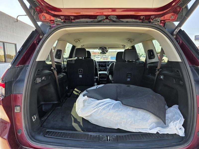Used 2022 Jeep Grand Cherokee L LimitedImage 9