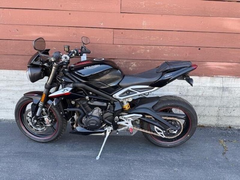 2018 Triumph STREET TRIPLE RS 
