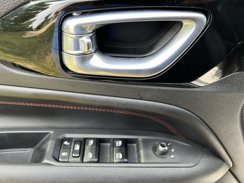 2023 Jeep Compass Trailhawk photo 9