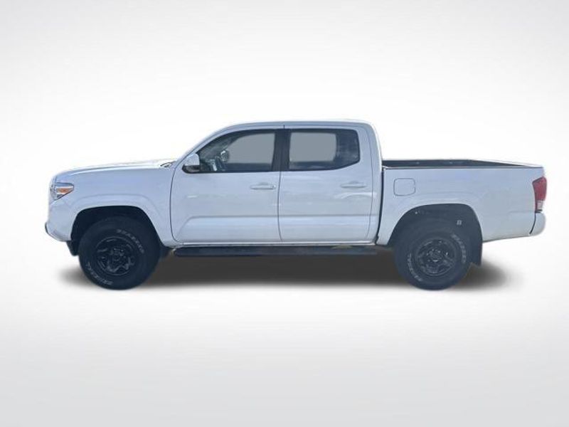 2017 Toyota Tacoma SR