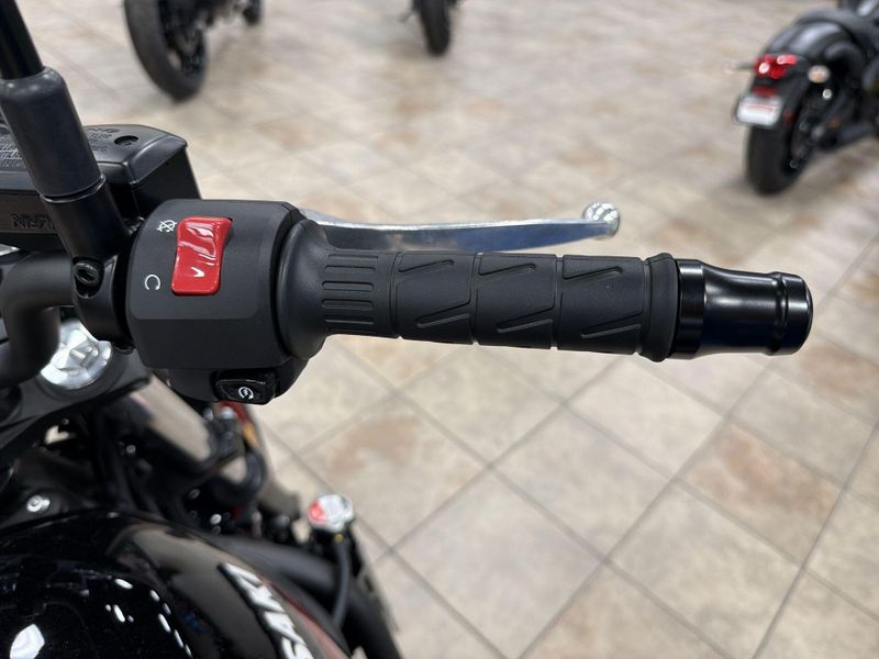 New 2026 Kawasaki Z650RS ABS Image 25