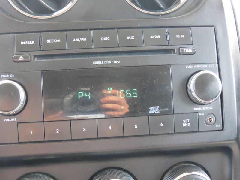 Used 2011 Jeep Patriot Sport 4x4 4dr SUVImage 16