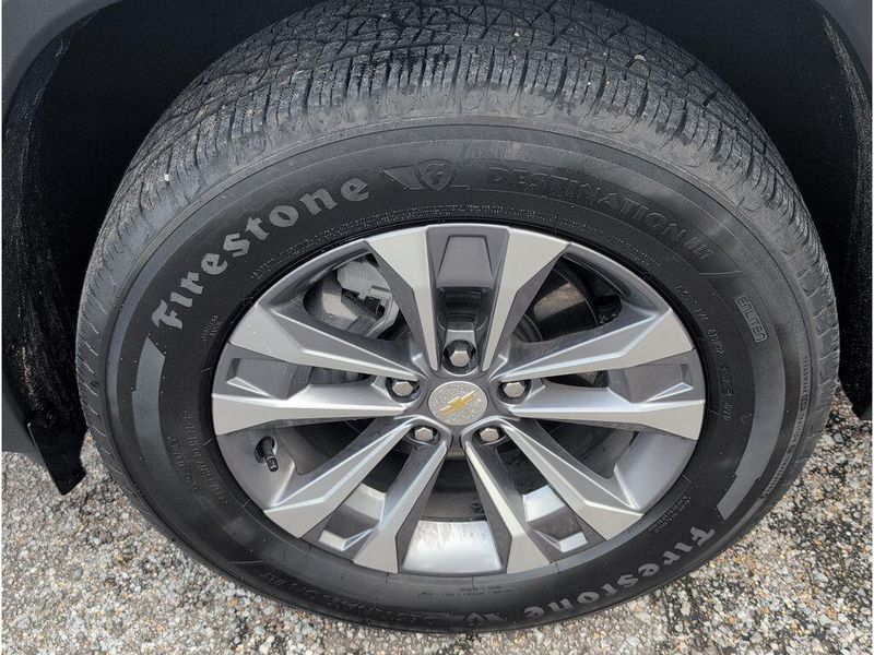 Used 2026 Chevrolet Equinox FWD LTImage 8
