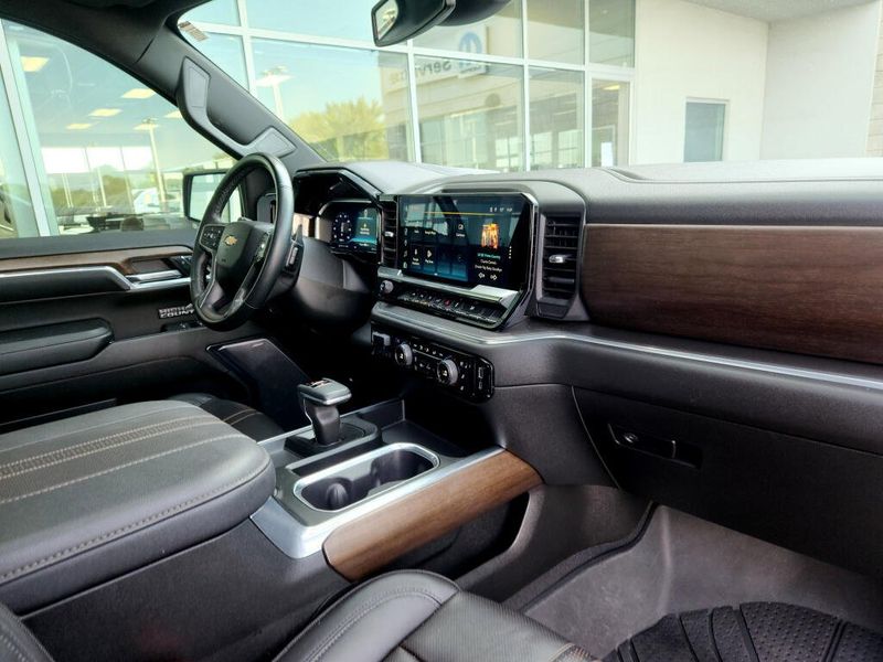 Used 2024 Chevrolet Silverado 1500 High Country