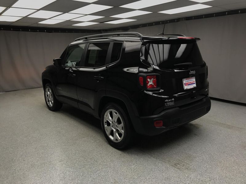 Used 2023 Jeep Renegade LimitedImage 2