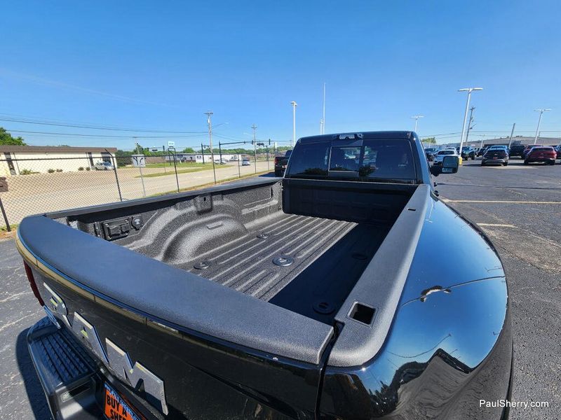 New 2026 RAM 3500 Limited Longhorn Crew Cab 4x4 8' Box