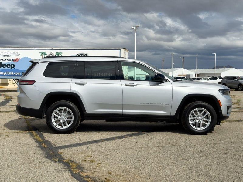 Used 2025 Jeep Grand Cherokee L LaredoImage 7