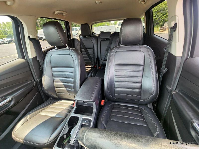 Used 2019 Ford Escape TitaniumImage 25