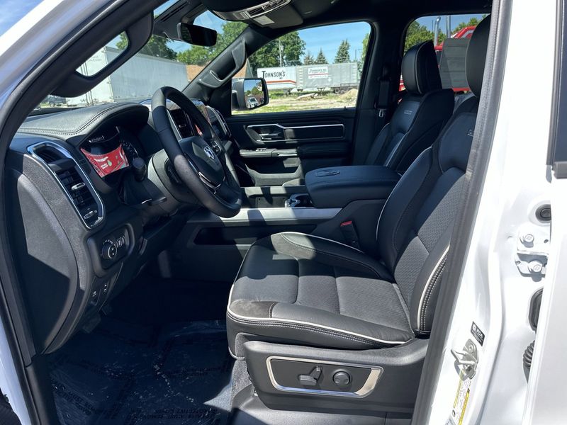 2025 RAM 1500 Laramie Crew Cab 4x4 5