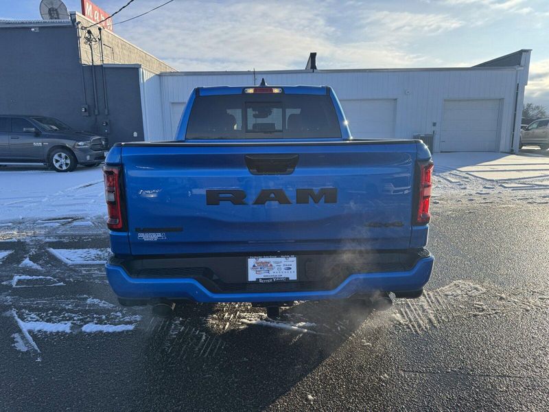 2025 RAM 1500 LaramieImage 7