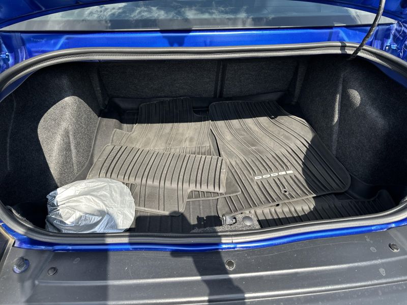 2018 Dodge Challenger SXT Plus photo 14
