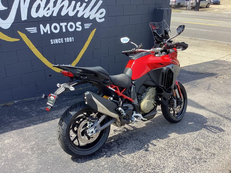 New 2025 Ducati MULTISTRADA V4 