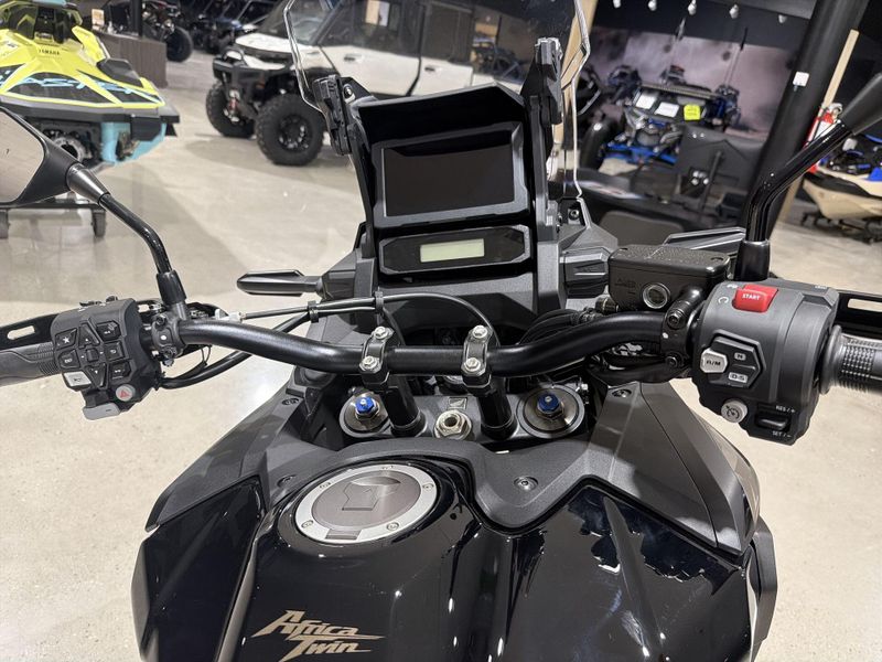 New 2026 Honda AFRICA TWIN DCT Image 23