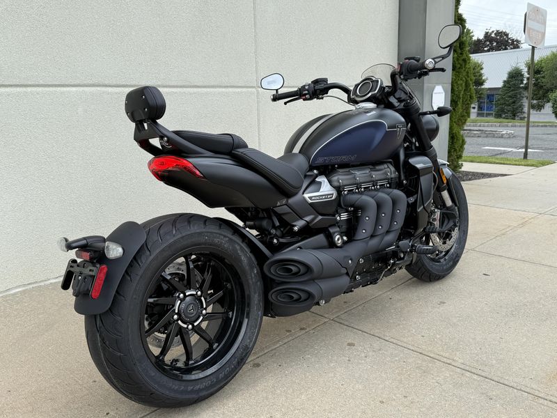 2025 Triumph ROCKET 3 STORM GTImage 3