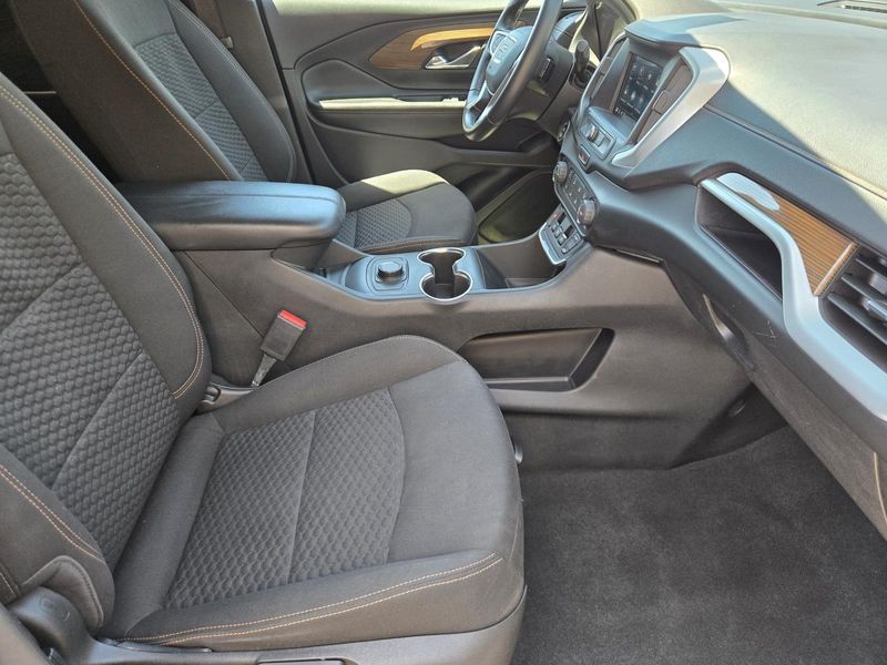 Used 2018 GMC Terrain FWD 4dr SLE