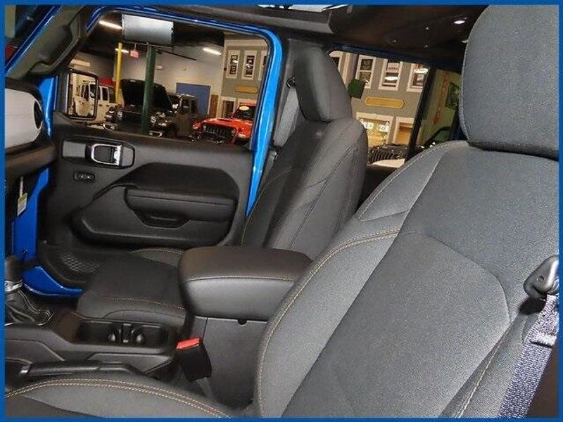 New 2025 Jeep Wrangler WillysImage 13