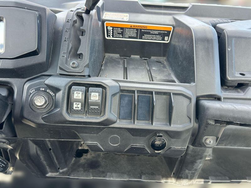 Used 2023 Can-Am DEFENDER DPS HD7 Image 26