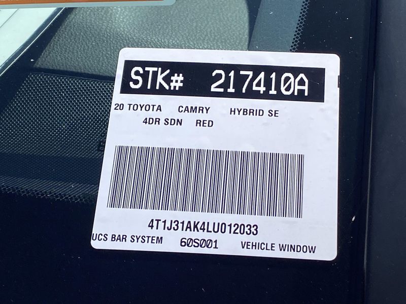 2020 Toyota Camry SEImage 32