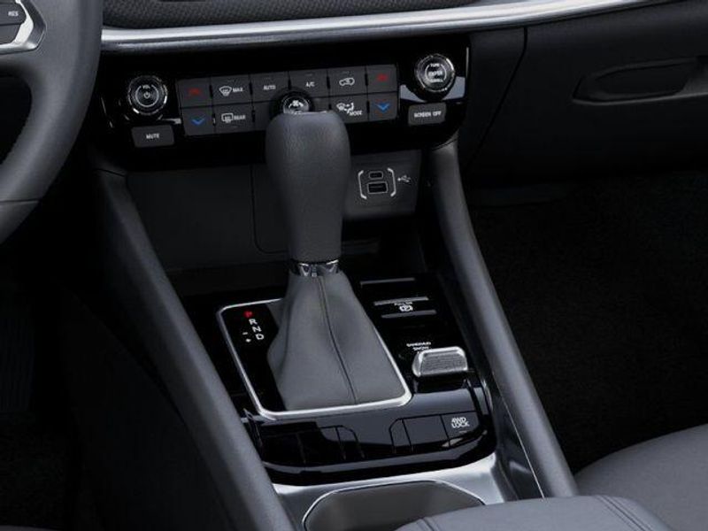 New 2026 Jeep Compass Limited Altitude 4x4Image 24