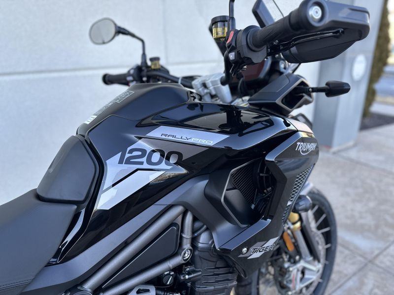 2023 Triumph TIGER 1200 RALLY PROImage 7